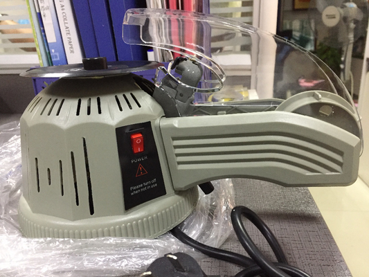Uso eléctrico plástico de la oficina de la anchura del dispensador de escritorio transparente sólido 3m m de la cinta